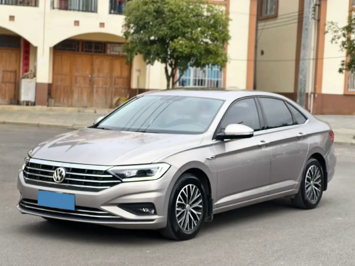 2020 Volkswagen Sagitar 1.4T 150HP L4 7DCT