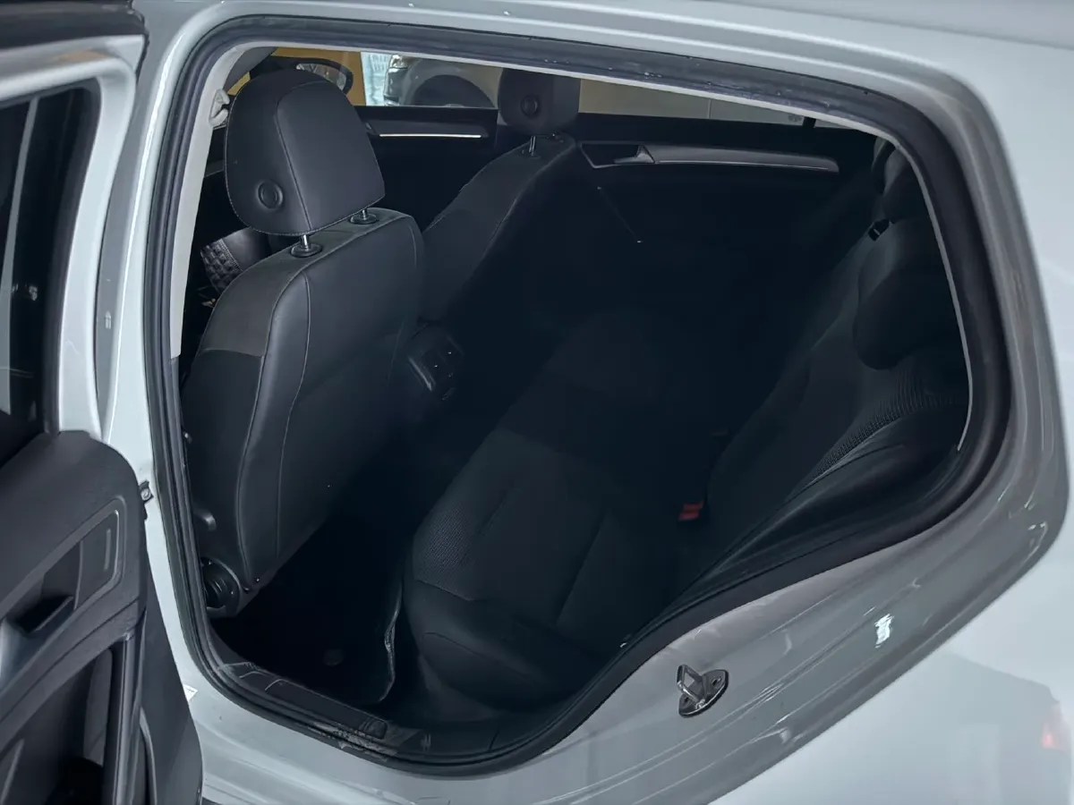 2019 Brilliance Auto V7 1.8T 231HP L4 7DCT,autocango,china used car exporter,china ev exporter,chinese used car exporter,chinese used ev exporter