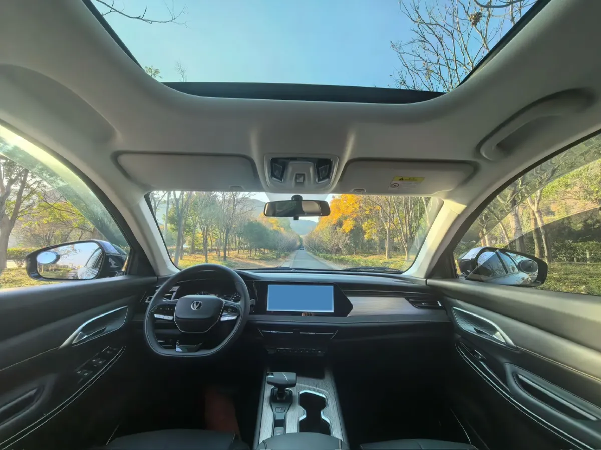 2024 ChangAn X7 PLUS 1.5T 188HP L4 7DCT,autocango,china used car exporter,china ev exporter,chinese used car exporter,chinese used ev exporter