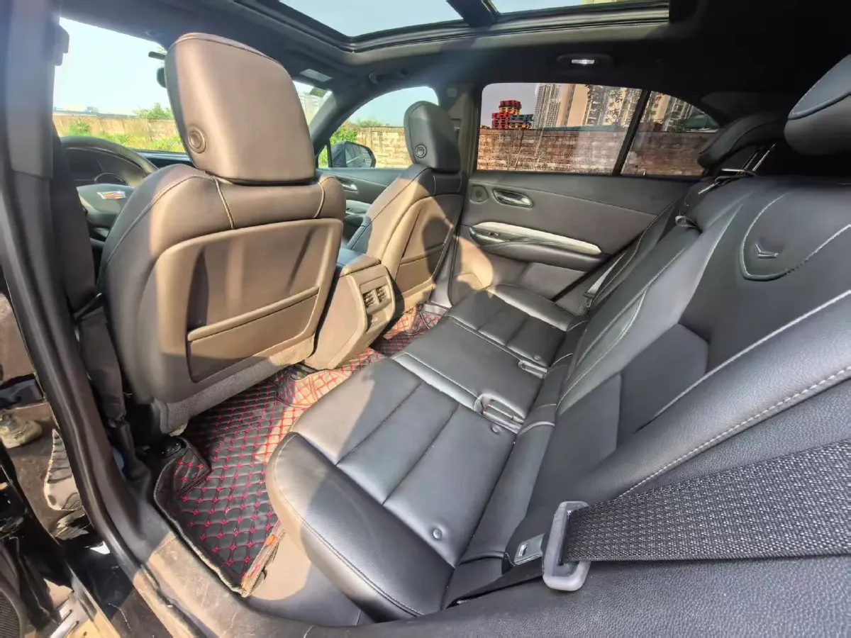 2018 Cadillac XT4 2.0T 241HP L4 9AT,autocango,china used car exporter,china ev exporter,chinese used car exporter,chinese used ev exporter