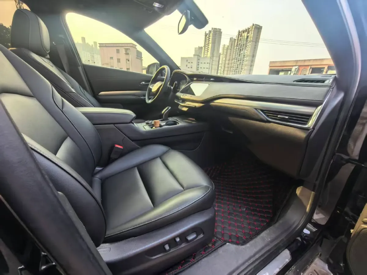 2018 Cadillac XT4 2.0T 241HP L4 9AT,autocango,china used car exporter,china ev exporter,chinese used car exporter,chinese used ev exporter
