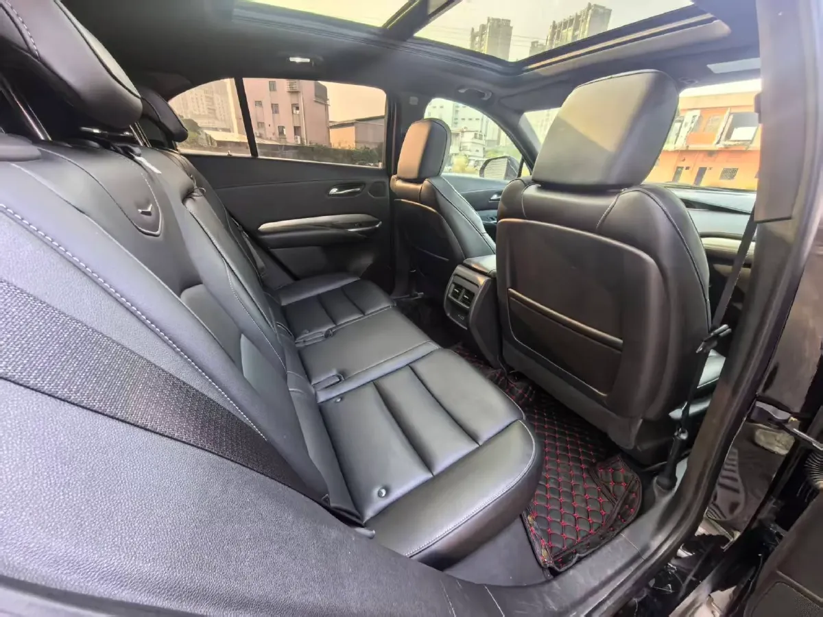2018 Cadillac XT4 2.0T 241HP L4 9AT,autocango,china used car exporter,china ev exporter,chinese used car exporter,chinese used ev exporter