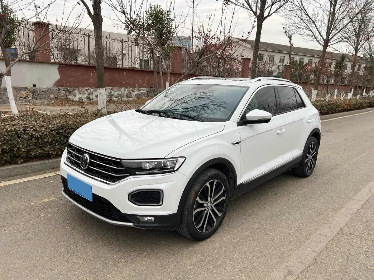 2019 Volkswagen T-Roc 1.4T 150HP L4 7DCT