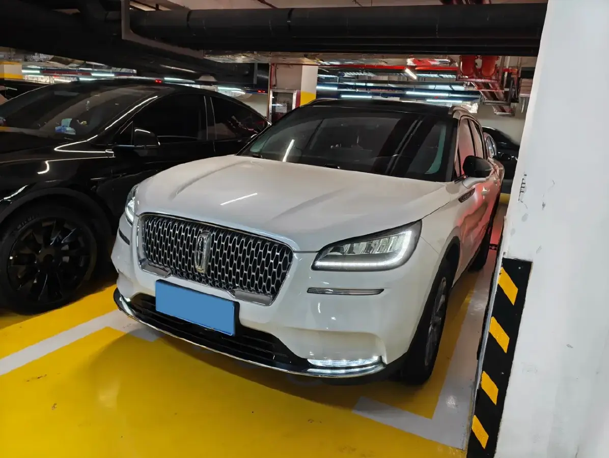 2020 Lincoln Corsair 2.0T 245HP L4 8AT