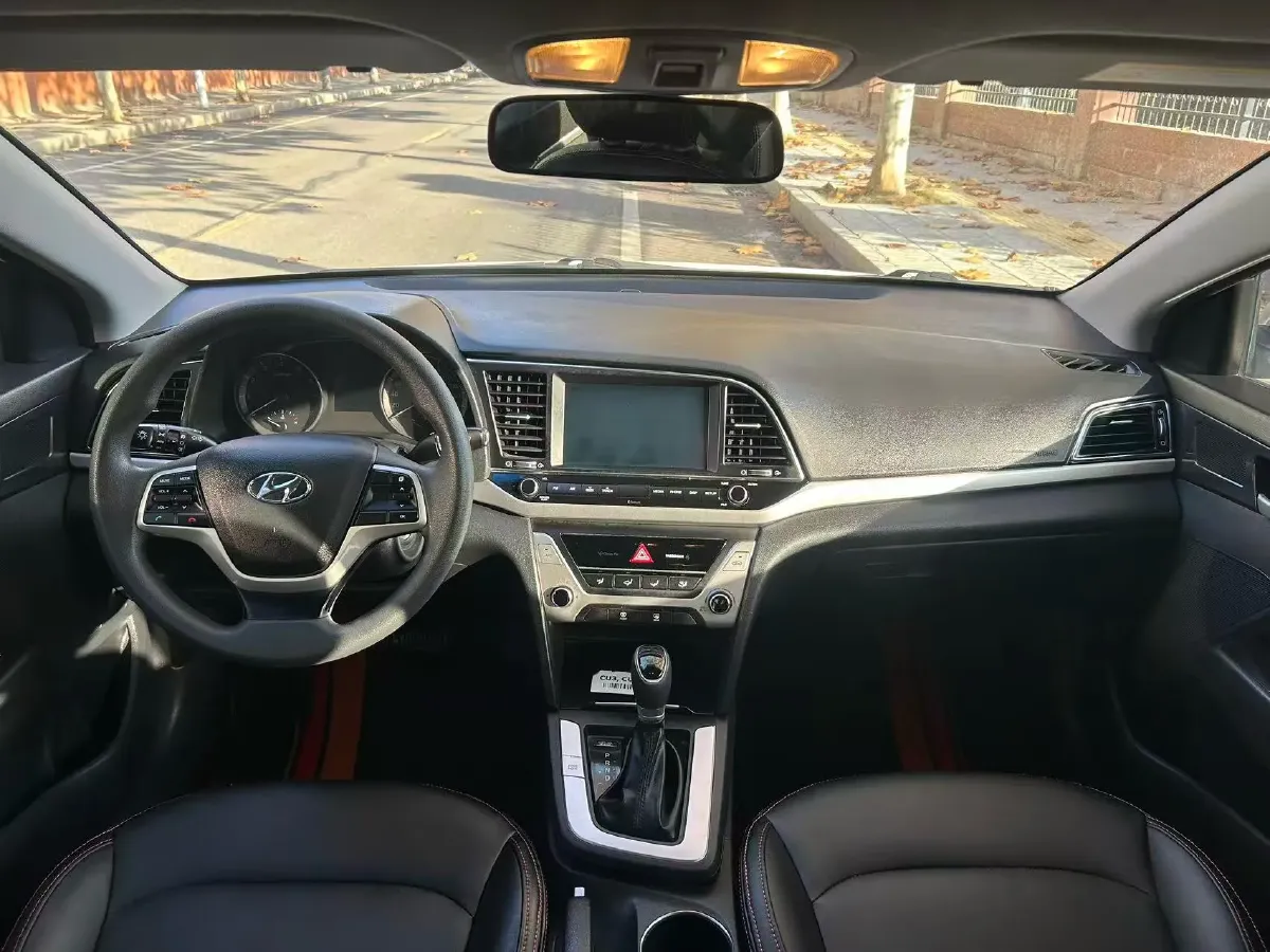2016 Hyundai Elantra 1.6L 130HP L4 6AT,autocango,china used car exporter,china ev exporter,chinese used car exporter,chinese used ev exporter