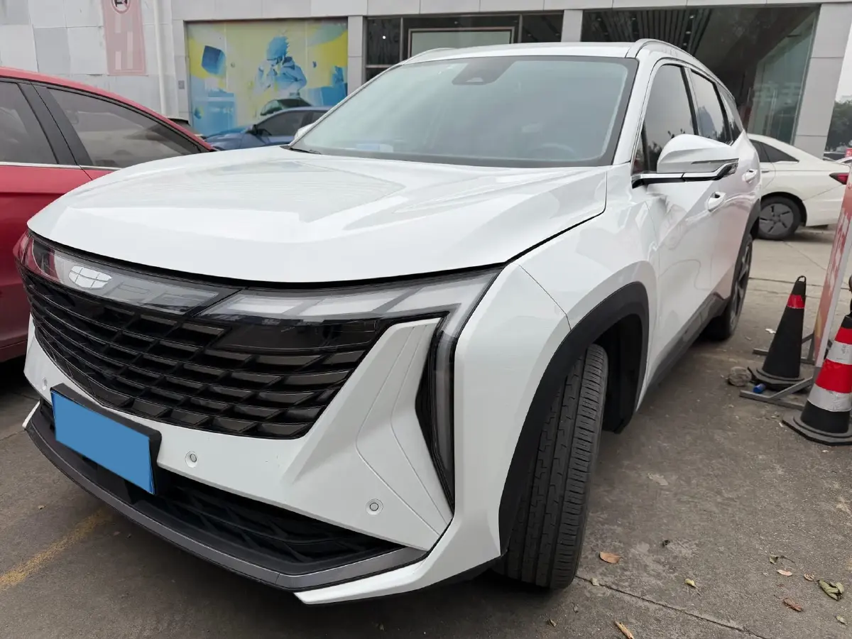 2023 Geely StarRay 1.5T 181HP L4 7DCT