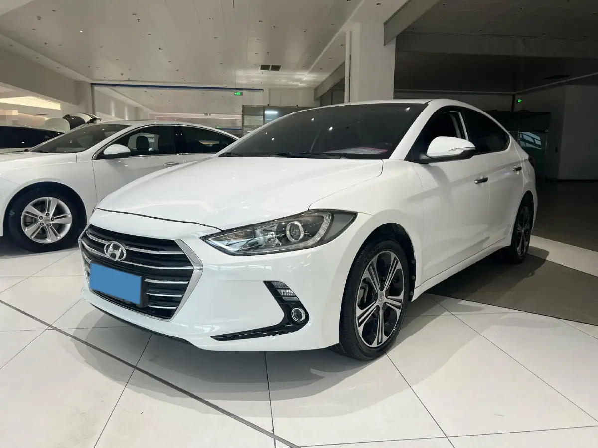 2018 Hyundai Elantra 1.4T 130HP L4 7DCT