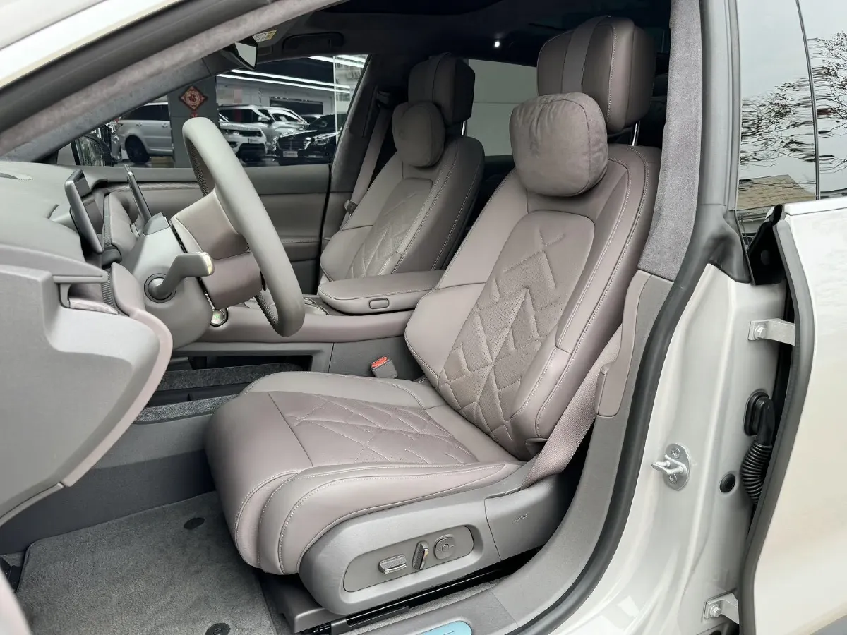 2024 Mercedes-Benz EQE SUV BEV 96.1KWH,autocango,china used car exporter,china ev exporter,chinese used car exporter,chinese used ev exporter