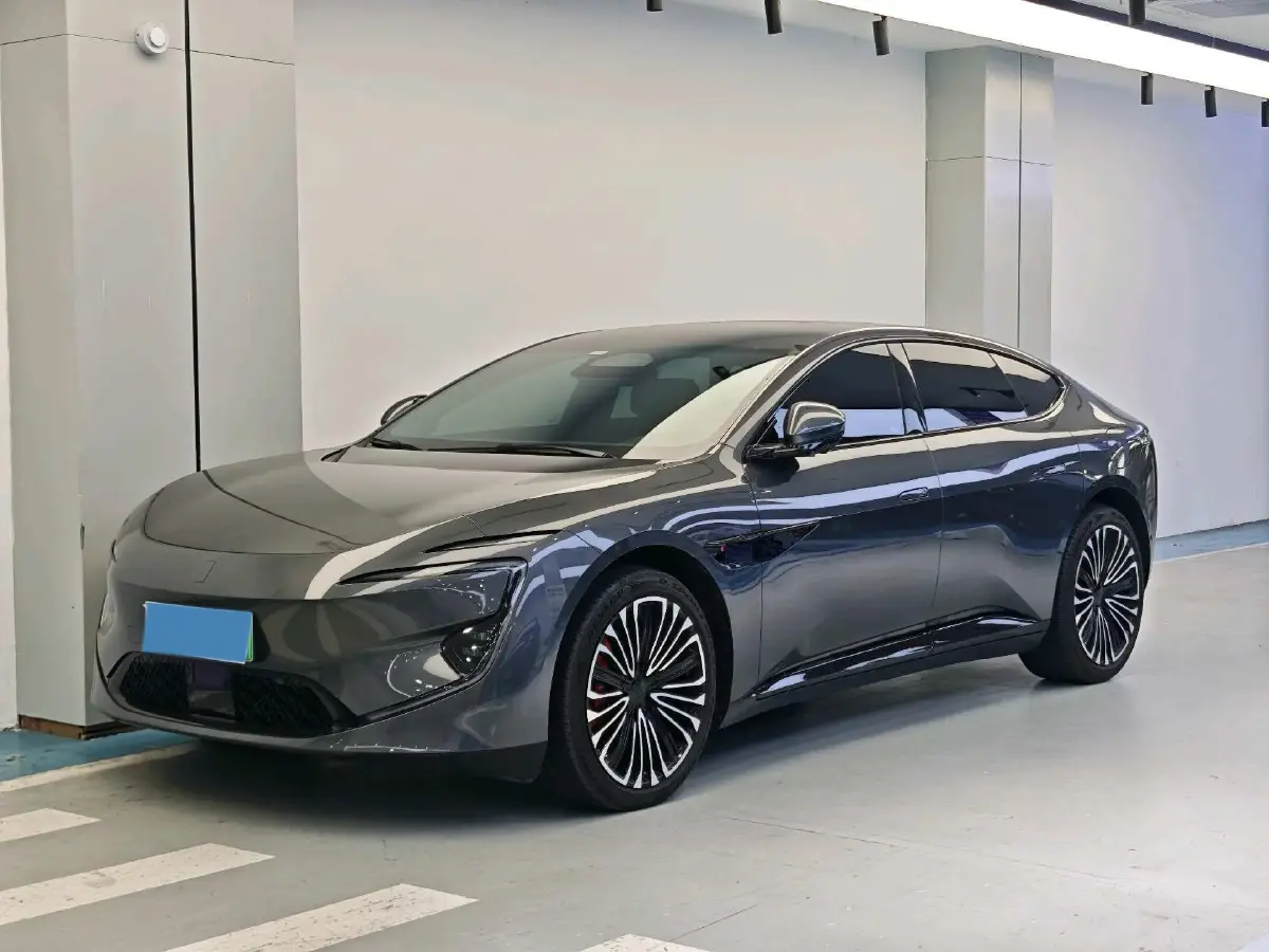 2025 Avatr 12 1.5T 156HP L4 REEV 39.05KWH