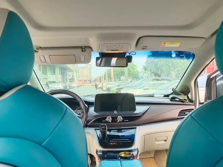 2023 Buick GL8 2.0T 237HP L4 9AT,autocango,china used car exporter,china ev exporter,chinese used car exporter,chinese used ev exporter