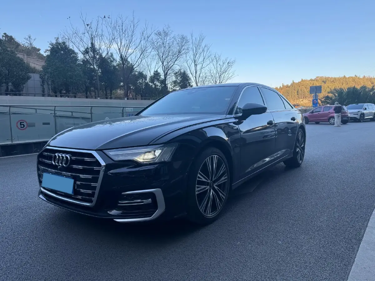 2023 Audi A6L 2.0T 245HP L4 7DCT