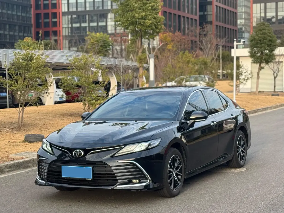 2021 Toyota Camry 2.0L 178HP L4 CVT