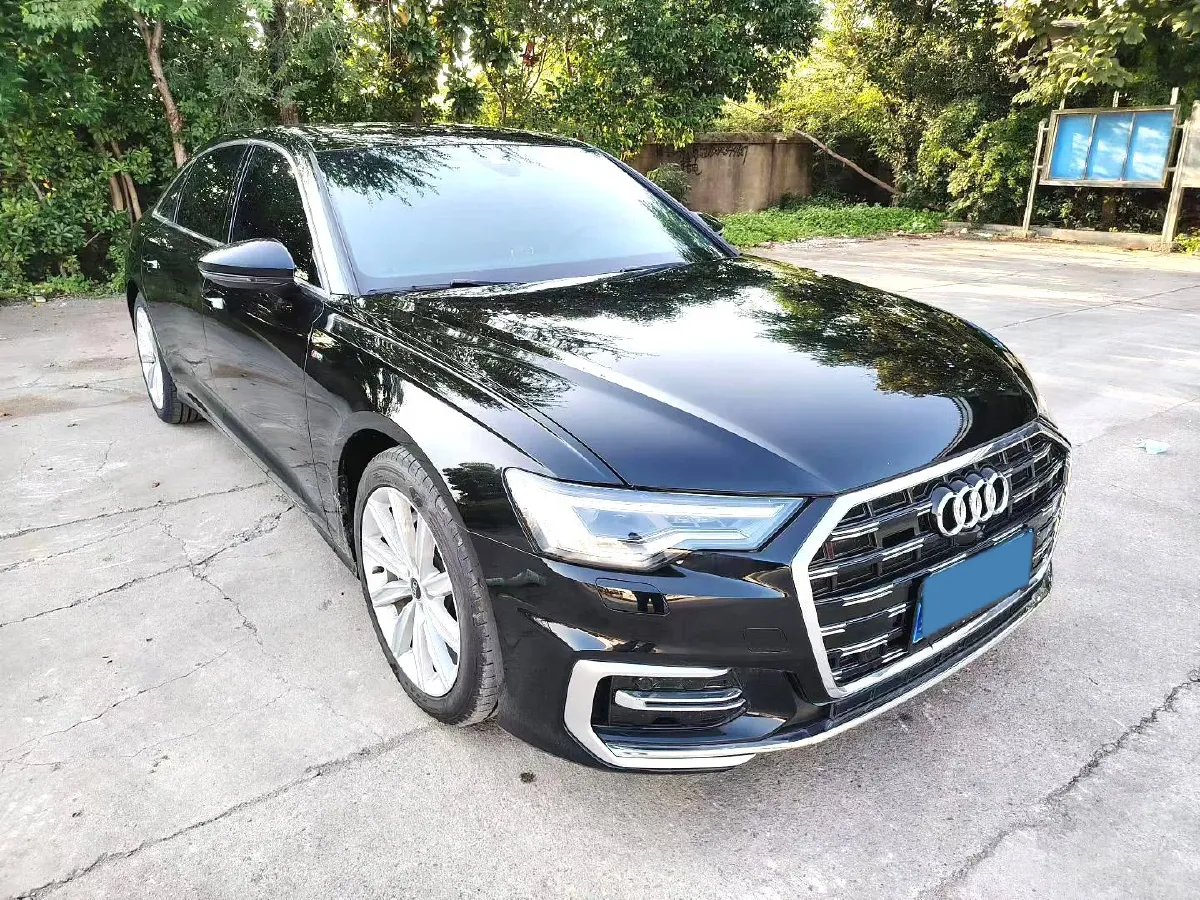 2026 Audi A6L 2.0T 245HP L4 7DCT,autocango,china used car exporter,china ev exporter,chinese used car exporter,chinese used ev exporter