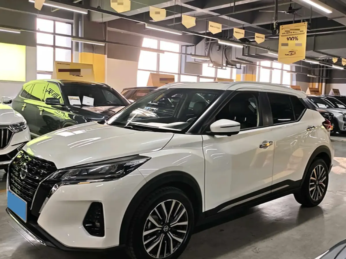 2022 Nissan Kicks 1.5L 122HP L4 CVT