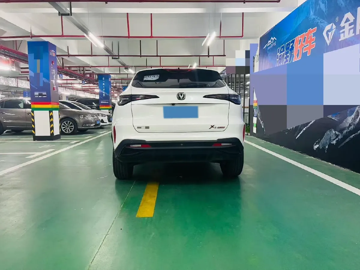 2024 ChangAn X5 PLUS 1.5T 188HP L4 7DCT,autocango,china used car exporter,china ev exporter,chinese used car exporter,chinese used ev exporter