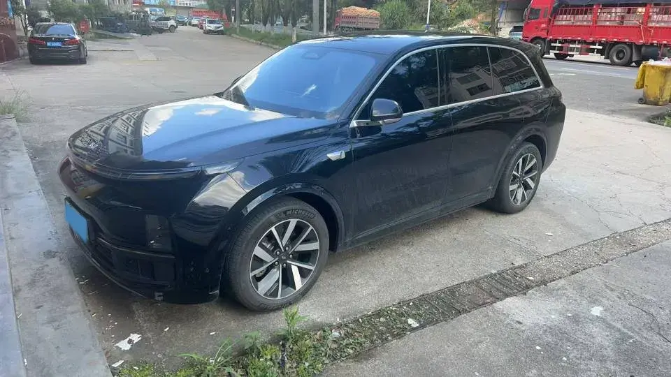 2023 Li L8 Range Extended 154HP REEV 40.9KWH