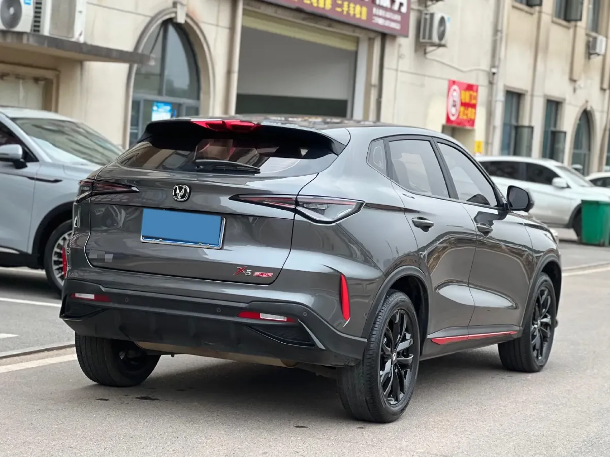 2024 ChangAn X5 PLUS 1.5T 188HP L4 7DCT,autocango,china used car exporter,china ev exporter,chinese used car exporter,chinese used ev exporter
