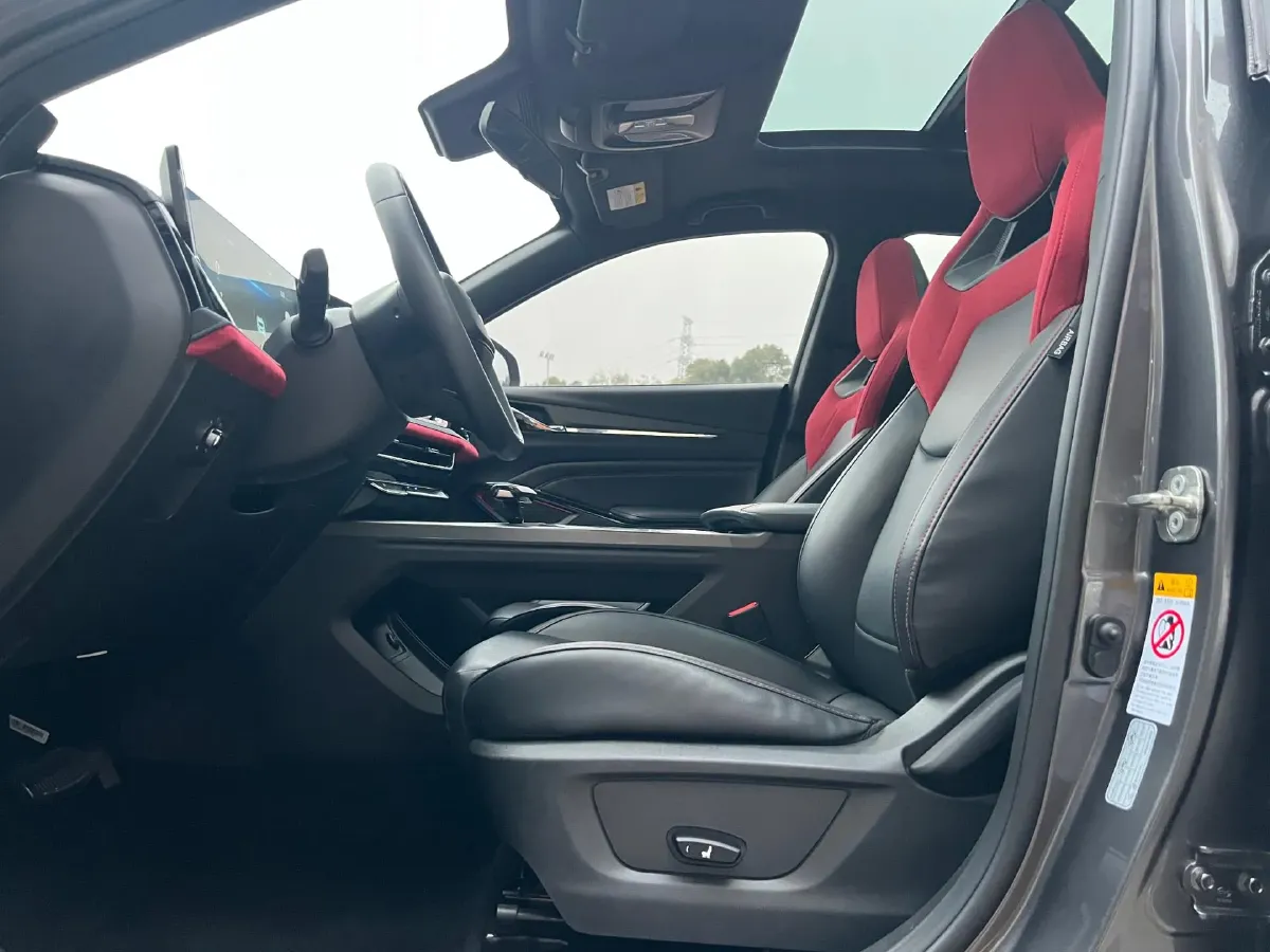 2024 ChangAn X5 PLUS 1.5T 188HP L4 7DCT,autocango,china used car exporter,china ev exporter,chinese used car exporter,chinese used ev exporter