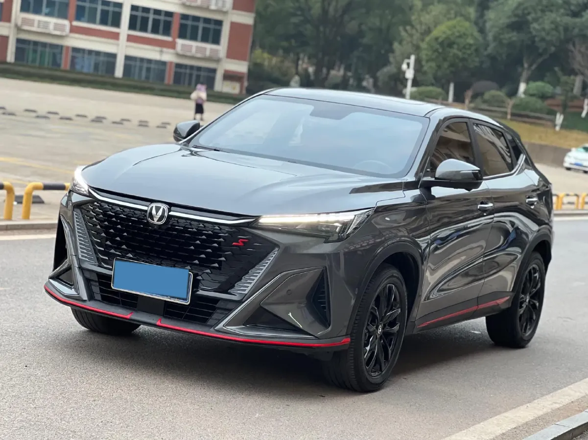 2024 ChangAn X5 PLUS 1.5T 188HP L4 7DCT,autocango,china used car exporter,china ev exporter,chinese used car exporter,chinese used ev exporter