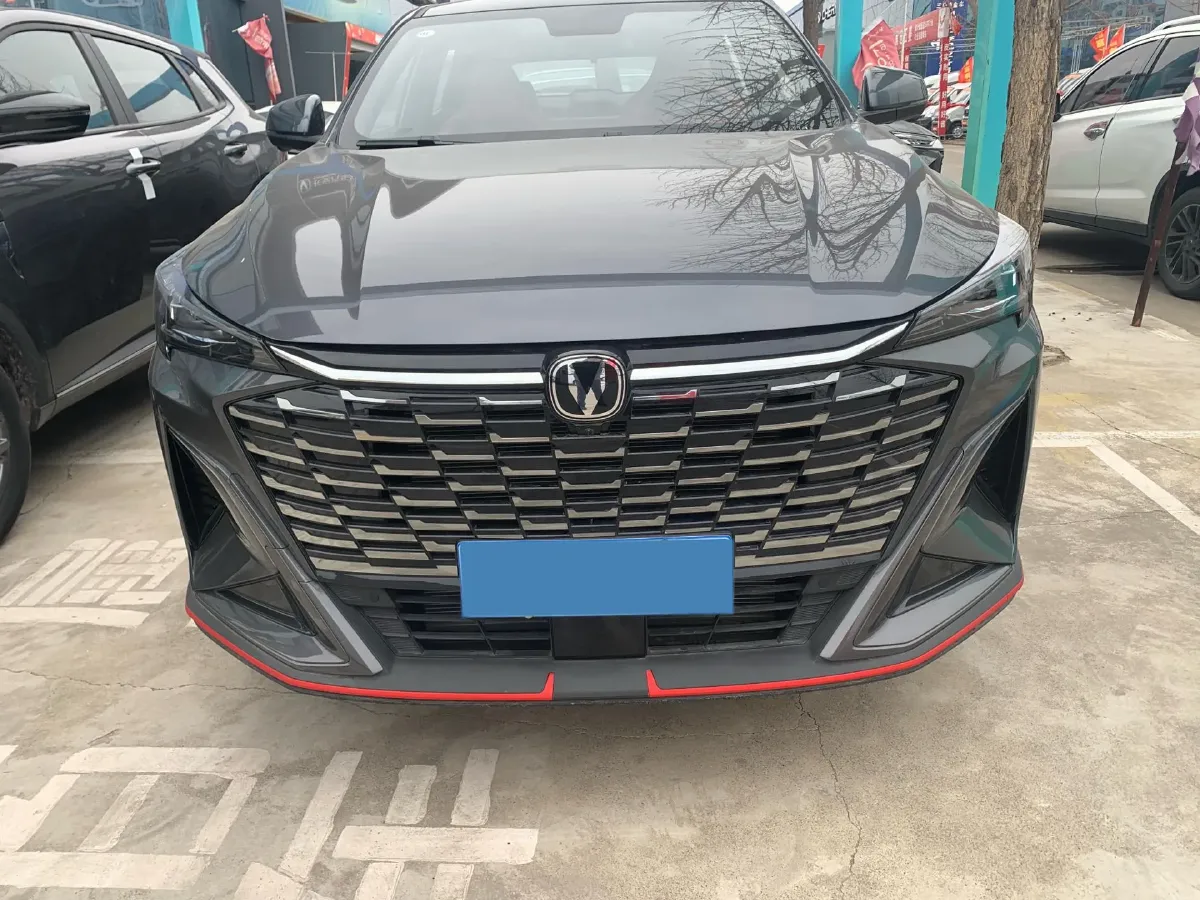 2026 ChangAn X5 PLUS 1.5T 192HP L4 7DCT,autocango,china used car exporter,china ev exporter,chinese used car exporter,chinese used ev exporter