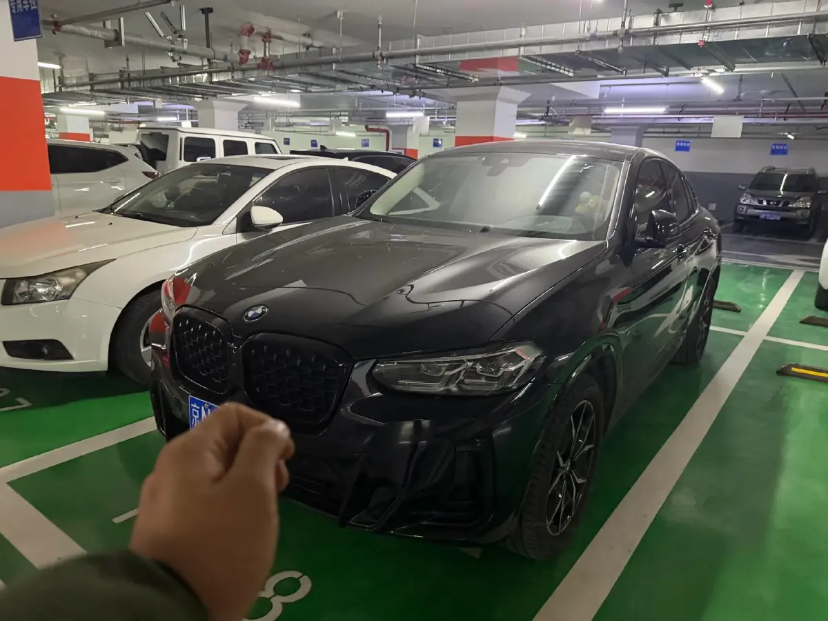2022 BMW X4 2.0T 245HP L4 8AT