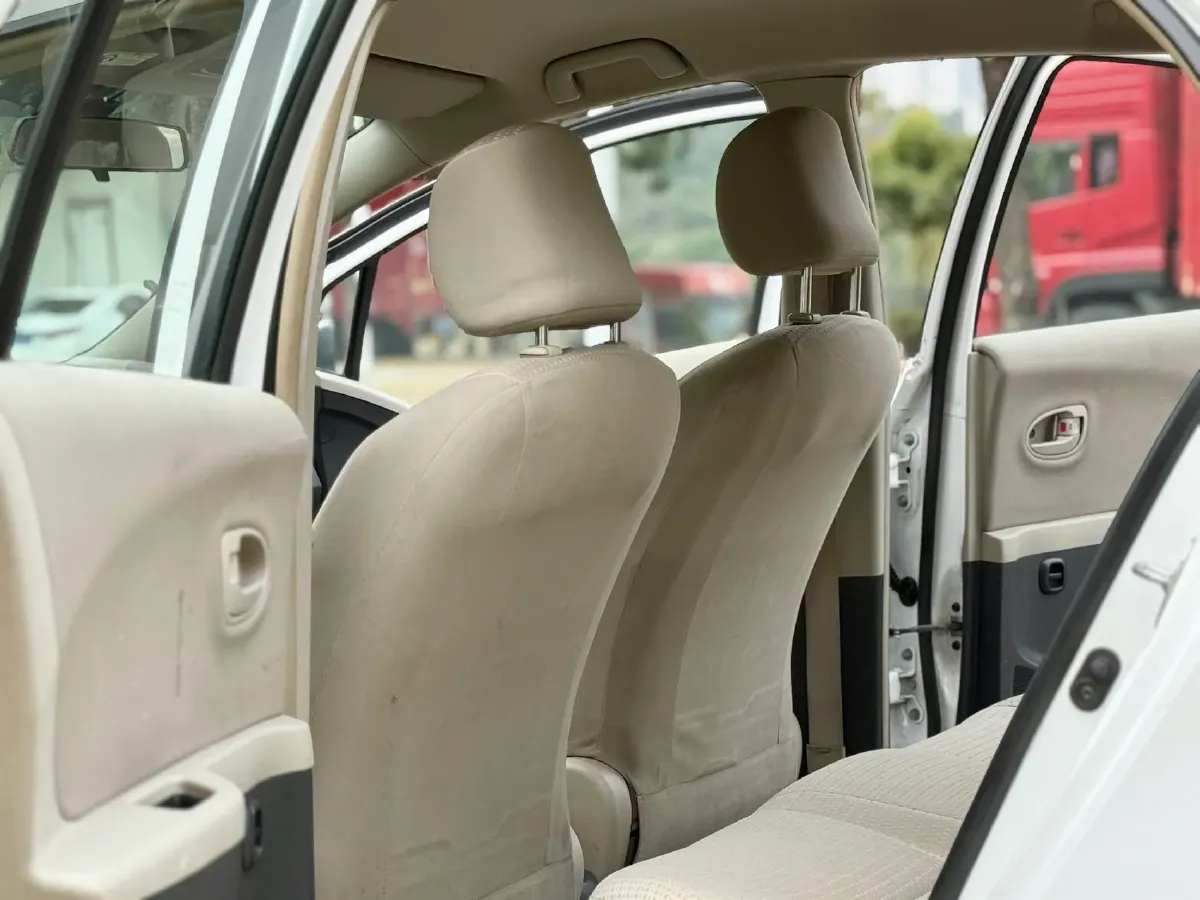 2011 Toyota Yaris 1.6L 118HP L4 4AT,autocango,china used car exporter,china ev exporter,chinese used car exporter,chinese used ev exporter