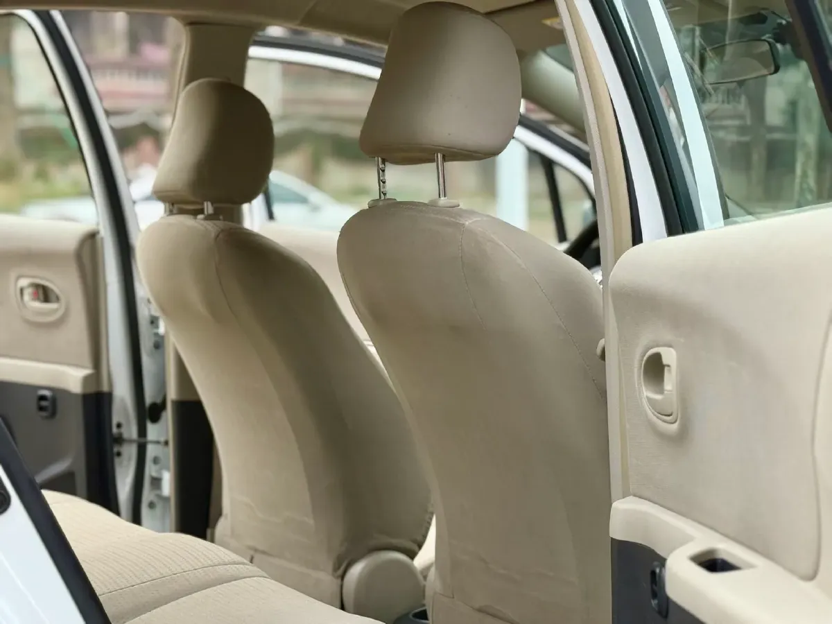 2011 Toyota Yaris 1.6L 118HP L4 4AT,autocango,china used car exporter,china ev exporter,chinese used car exporter,chinese used ev exporter