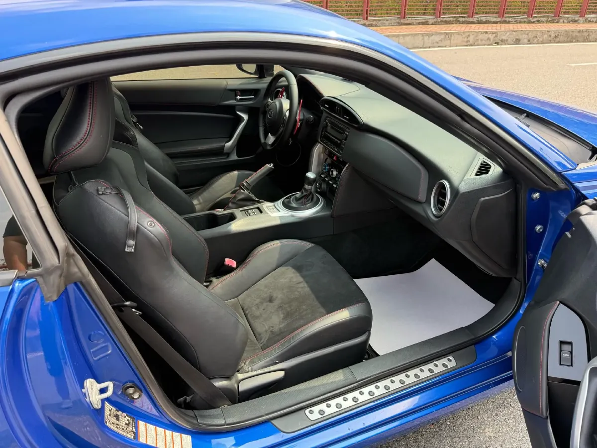 2017 Subaru BRZ 2.0L 200HP H4 6MT,autocango,china used car exporter,china ev exporter,chinese used car exporter,chinese used ev exporter