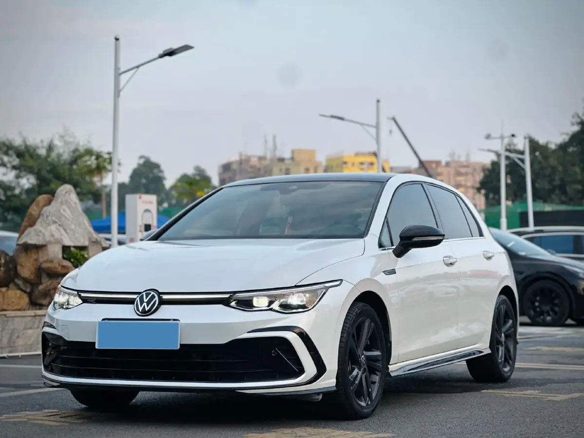 2021 Volkswagen Golf 1.4T 150HP L4 7DCT