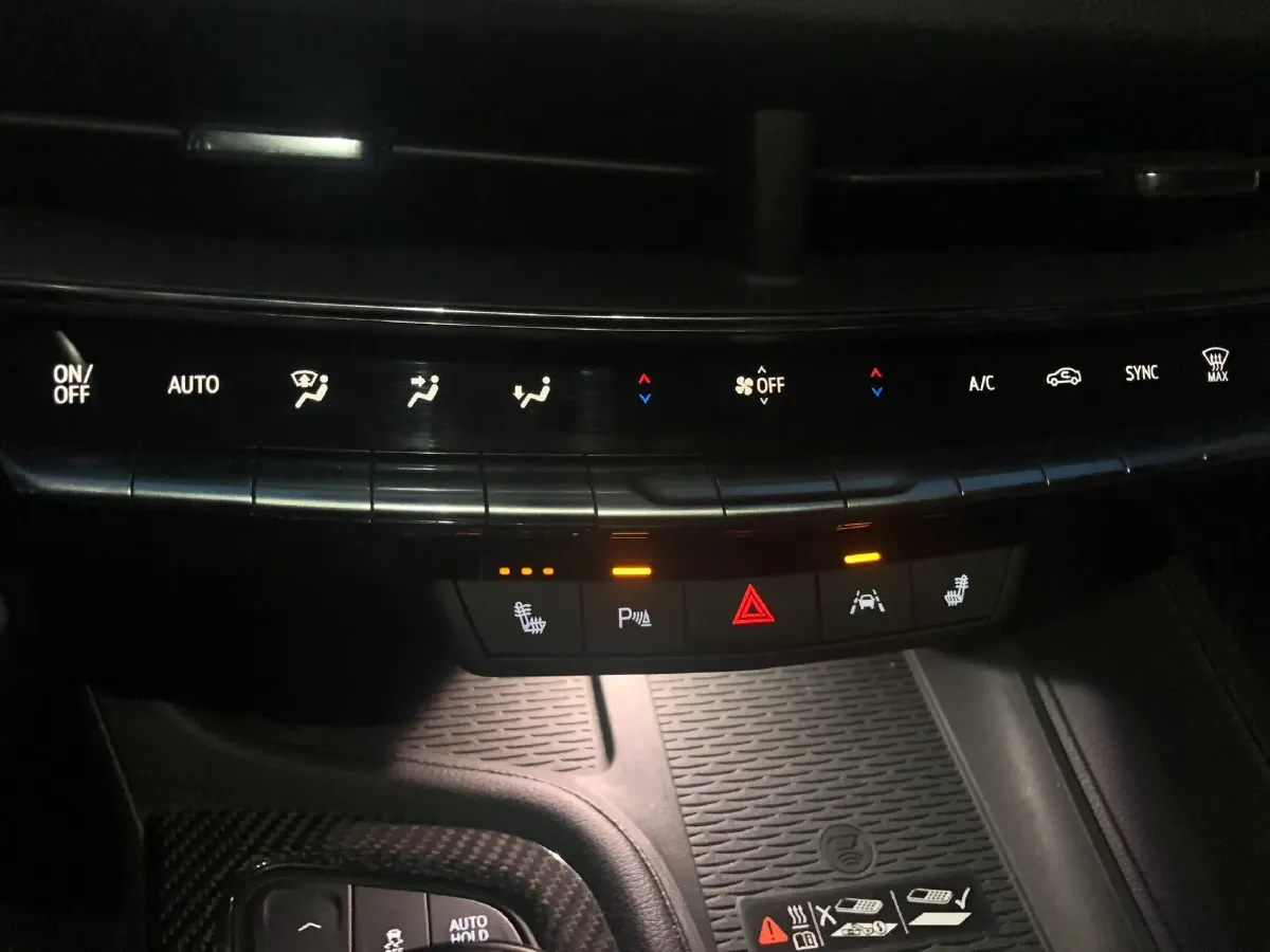 2024 Cadillac CT5 2.0T 237HP L4 10AT,autocango,china used car exporter,china ev exporter,chinese used car exporter,chinese used ev exporter