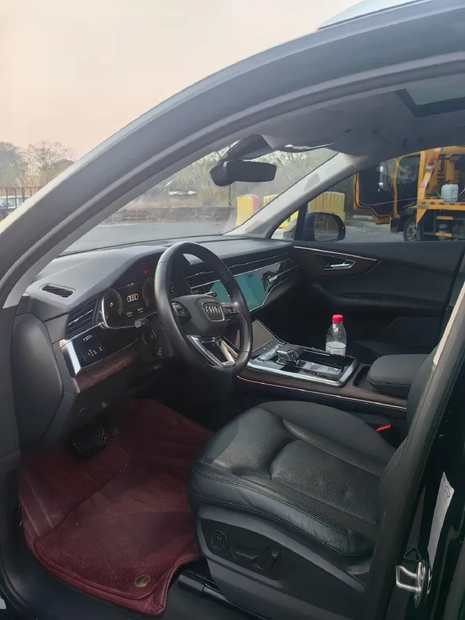 2022 Volkswagen Touareg 3.0T 340HP V6 8AT,autocango,china used car exporter,china ev exporter,chinese used car exporter,chinese used ev exporter