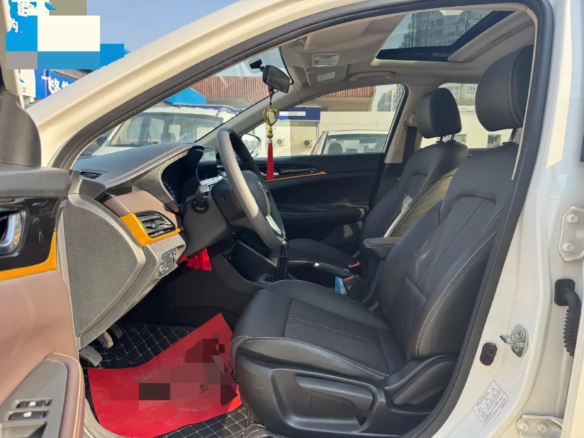 2019 ChangAn Eado DT 1.6L 125HP L4 5MT,autocango,china used car exporter,china ev exporter,chinese used car exporter,chinese used ev exporter