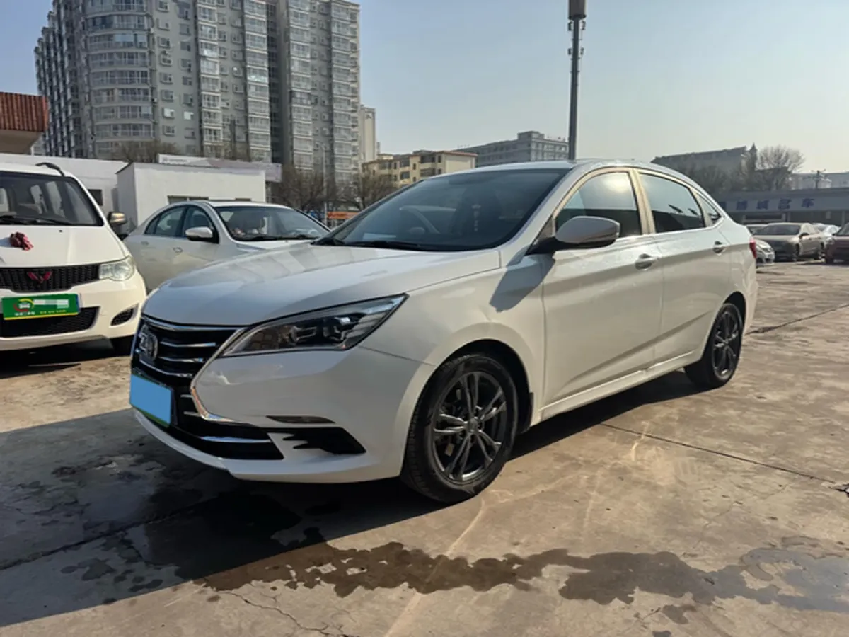 2019 ChangAn Eado DT 1.6L 125HP L4 5MT,autocango,china used car exporter,china ev exporter,chinese used car exporter,chinese used ev exporter