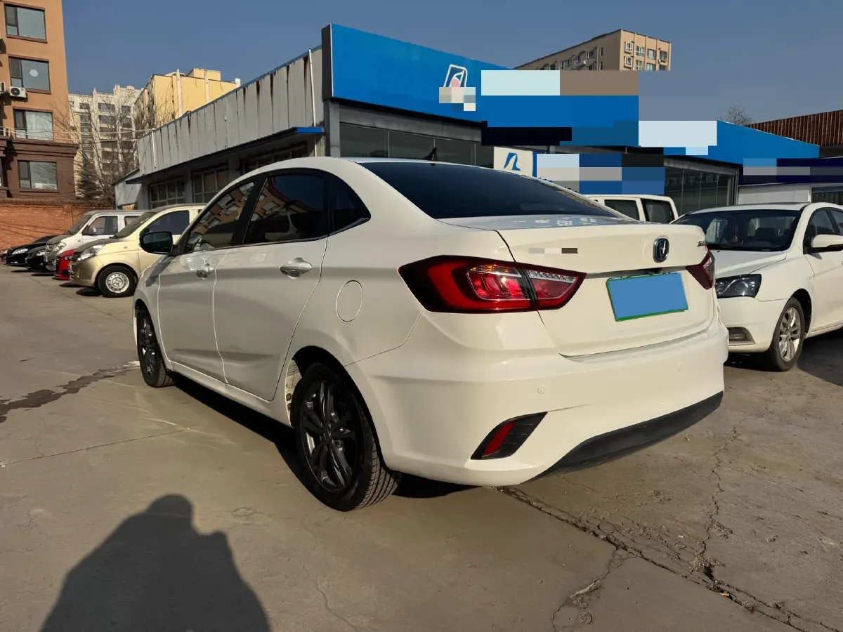 2019 ChangAn Eado DT 1.6L 125HP L4 5MT,autocango,china used car exporter,china ev exporter,chinese used car exporter,chinese used ev exporter