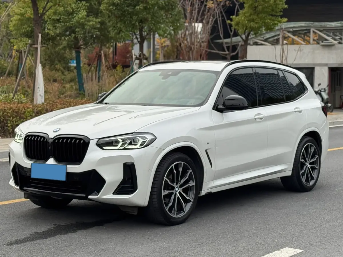 2022 BMW X3 2.0T 252HP L4 8AT
