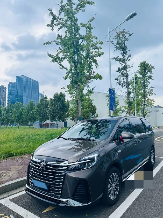 2023 Buick GL8 2.0T 237HP L4 9AT,autocango,china used car exporter,china ev exporter,chinese used car exporter,chinese used ev exporter