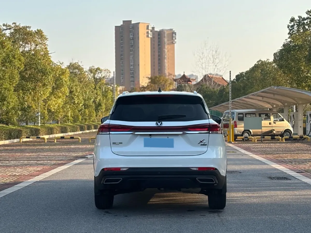 2024 ChangAn X7 PLUS 1.5T 188HP L4 7DCT,autocango,china used car exporter,china ev exporter,chinese used car exporter,chinese used ev exporter