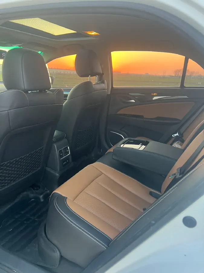 2018 BYD e5 BEV 60.48KWH,autocango,china used car exporter,china ev exporter,chinese used car exporter,chinese used ev exporter