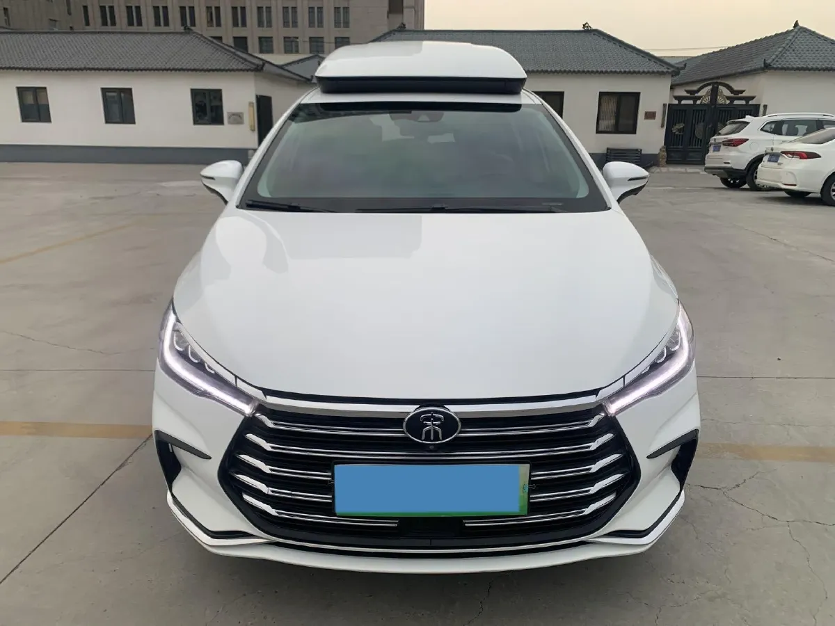 2022 Skyworth HT-i 1.5L 110HP L4 E-CVT PHEV 21.68KWH,autocango,china used car exporter,china ev exporter,chinese used car exporter,chinese used ev exporter
