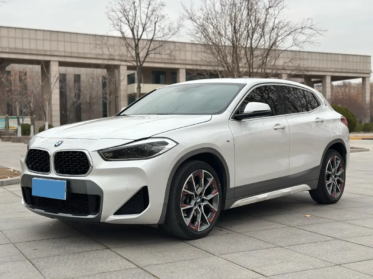 2021 BMW X2 2.0T 192HP L4 7DCT