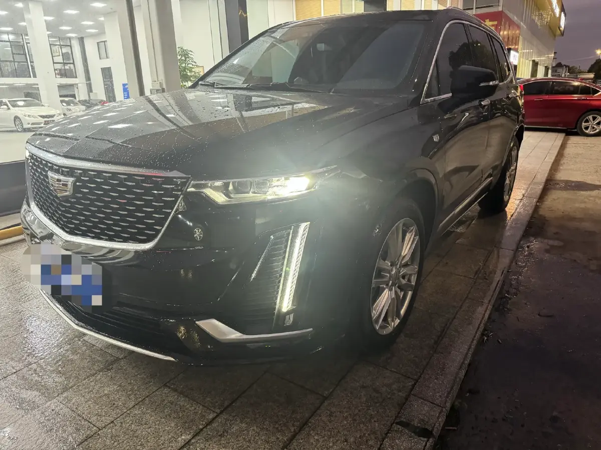 2022 Cadillac XT6 2.0T 237HP L4 9AT
