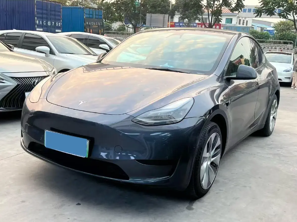 2022 Tesla Model Y BEV 60KWH
