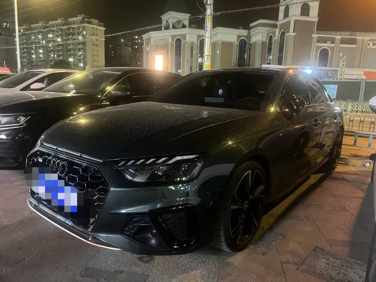 2024 Audi A4L 2.0T 190HP L4 7DCT