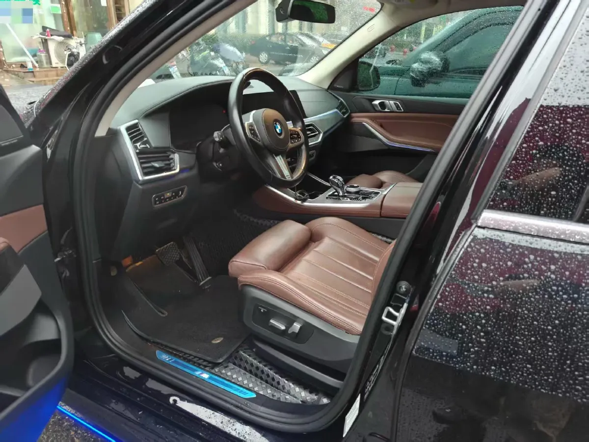 2021 BMW X5 3.0T 340HP L6 8AT,autocango,china used car exporter,china ev exporter,chinese used car exporter,chinese used ev exporter