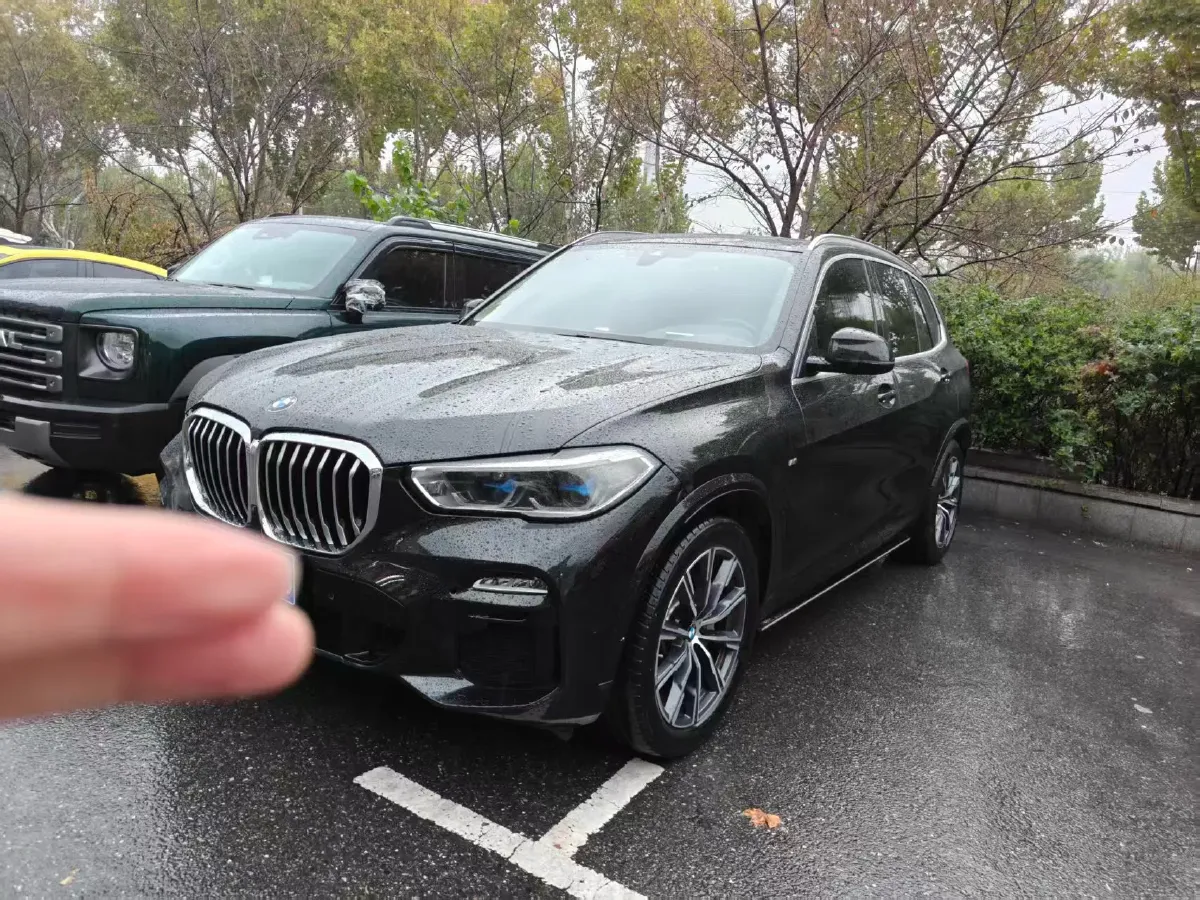 2021 BMW X5 3.0T 340HP L6 8AT,autocango,china used car exporter,china ev exporter,chinese used car exporter,chinese used ev exporter