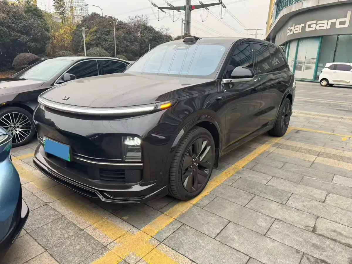 2024 Toyota Land Cruiser Prado 2.4T 282HP L4 8AT Hybrid