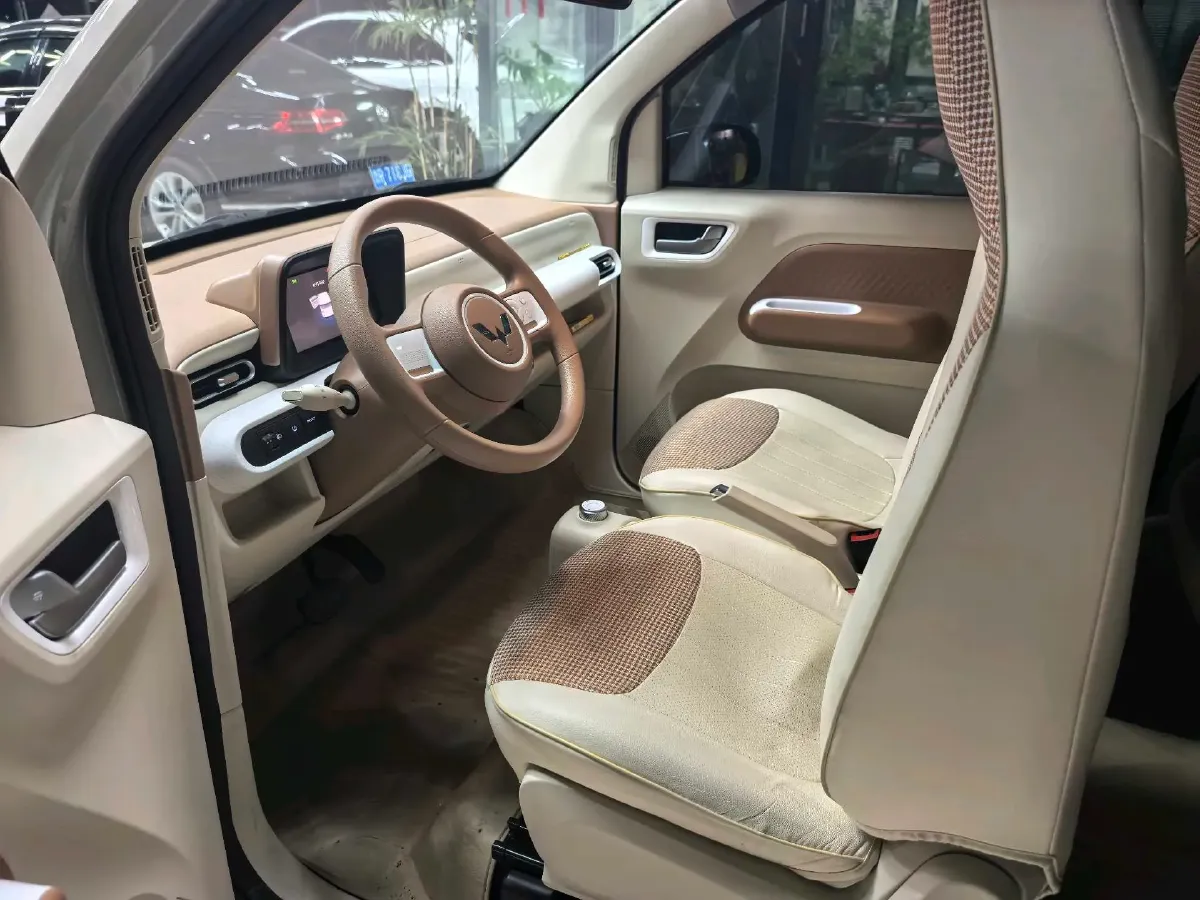 2024 WuLing HongGuang MINI EV BEV 17.3KWH,autocango,china used car exporter,china ev exporter,chinese used car exporter,chinese used ev exporter