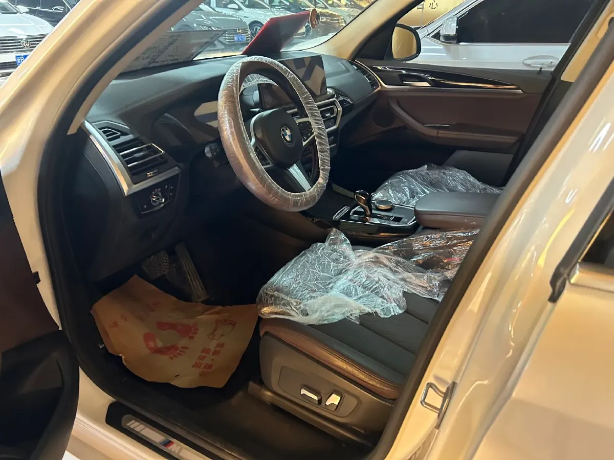 2022 BMW X3 2.0T 184HP L4 8AT,autocango,china used car exporter,china ev exporter,chinese used car exporter,chinese used ev exporter