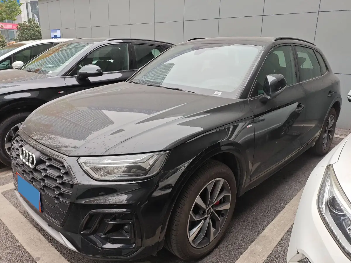 2025 Audi Q5L 2.0T 190HP L4 7DCT
