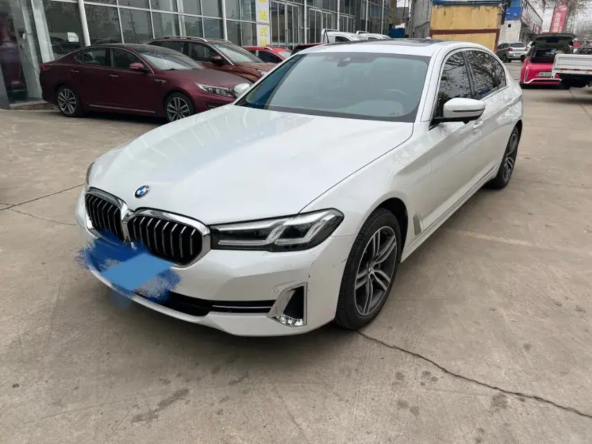 2022 BMW 5 Series 2.0T 252HP L4 8AT